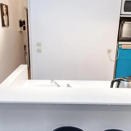 Appartement Modern And Charming Flat With Ac At The Heart Of Juan-les-pins - Welkeys Antibes